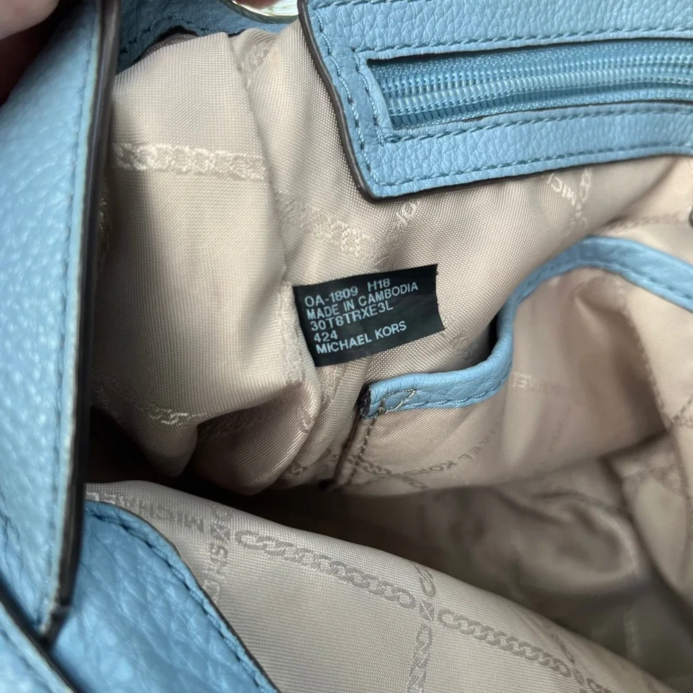 Michael Kors Raven Light Blue Pebbled Leather Shoulder Bag 30T8TRXE3L